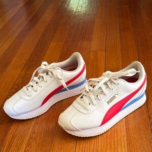 Puma Sneakers